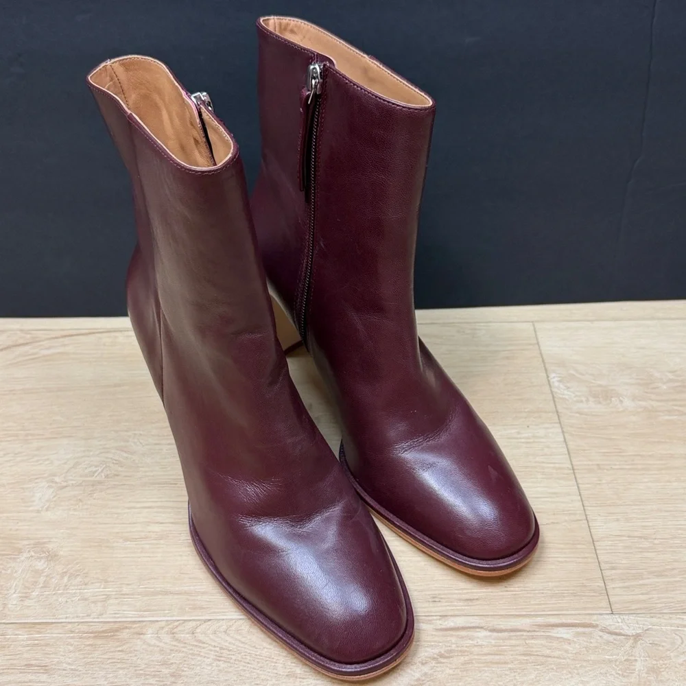 Reformation Gillian Ankle Boot Ruby, SIZE 8 US - Picture 6 of 13
